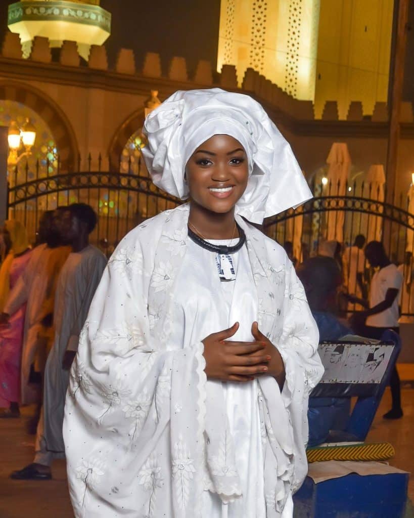 ( 12 Photos ) Cathy de la série Virginie dans la peau d’une “Yaye Fall”