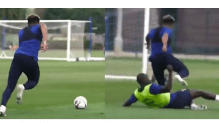(vidéo) Chelsea : Le tacle enragé de Kalidou Koulibaly devant Reece James, ça ne rigole pas
