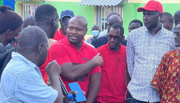 Sen'Eau : Le salaire de certains travailleurs coupé, le député GMS dans une colère noire