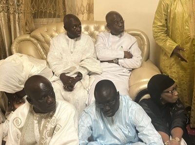 Touba : Les députés de Wallu informent Serigne Mountakha de la candidature de Karim Wade en 2024 !