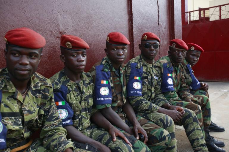 Affaire des 49 soldats ivoiriens: Ouattara réconforte son peuple