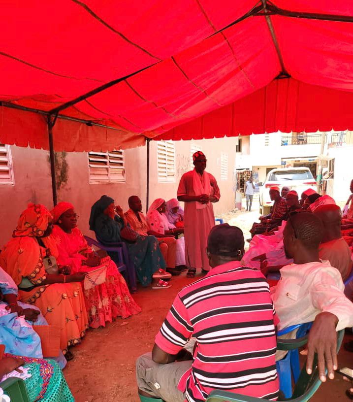 (Photos) Inondations: Le Ministre Ndeye Sali Diop Dieng apporte un appui aux familles endeuillées par les fortes pluies