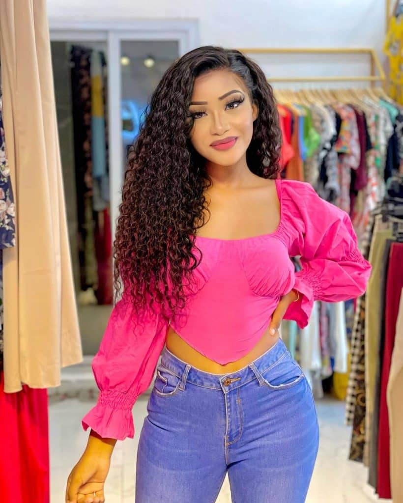 (07 Photos) Toute fraîche, Maty, la petite soeur de Astar fait sensation sur la toile