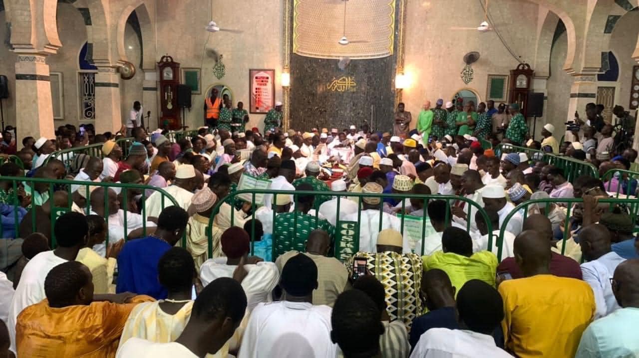 (Photos) Admirez les images du premier jour de la Bourda à la mosquée Serigne Babacar Sy de Tivaoune