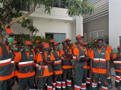 (Vidéo + Photos) Signature de convention entre l'AGEROUTE et l'UCG: 300 jeunes employés pour le nettoiement...