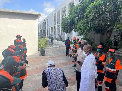 (Vidéo + Photos) Signature de convention entre l'AGEROUTE et l'UCG: 300 jeunes employés pour le nettoiement...