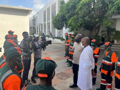 (Vidéo + Photos) Signature de convention entre l'AGEROUTE et l'UCG: 300 jeunes employés pour le nettoiement...
