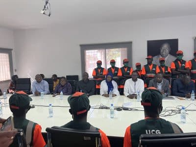 (Vidéo + Photos) Signature de convention entre l'AGEROUTE et l'UCG: 300 jeunes employés pour le nettoiement...