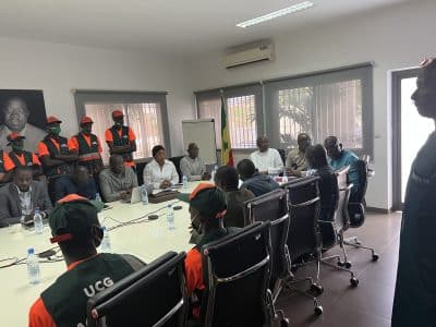 (Vidéo + Photos) Signature de convention entre l'AGEROUTE et l'UCG: 300 jeunes employés pour le nettoiement...