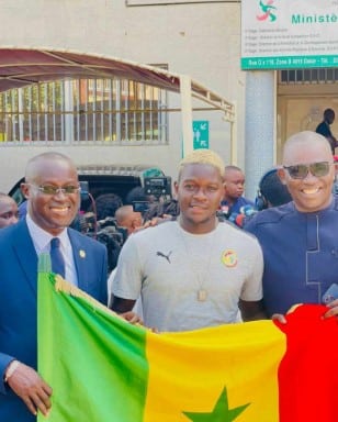 Can Beach soccer : les lions de la plage ont reçu leur drapeau