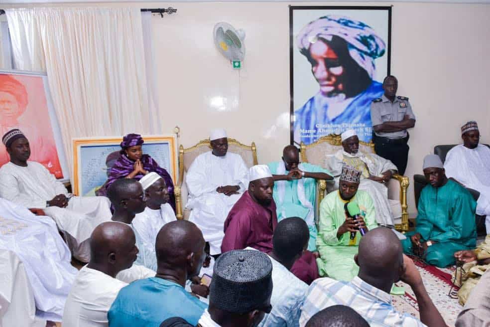 Gamou : Les leaders de Yewwi reçus par le Khalife de Thiénaba (Photos)