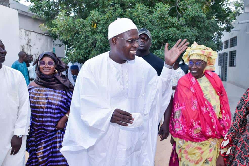 Gamou : Les leaders de Yewwi reçus par le Khalife de Thiénaba (Photos)