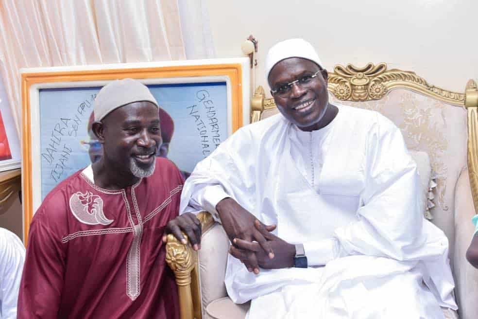 Gamou : Les leaders de Yewwi reçus par le Khalife de Thiénaba (Photos)