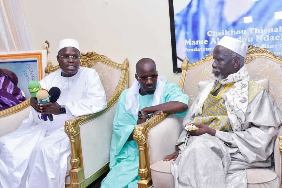 Gamou : Les leaders de Yewwi reçus par le Khalife de Thiénaba (Photos)