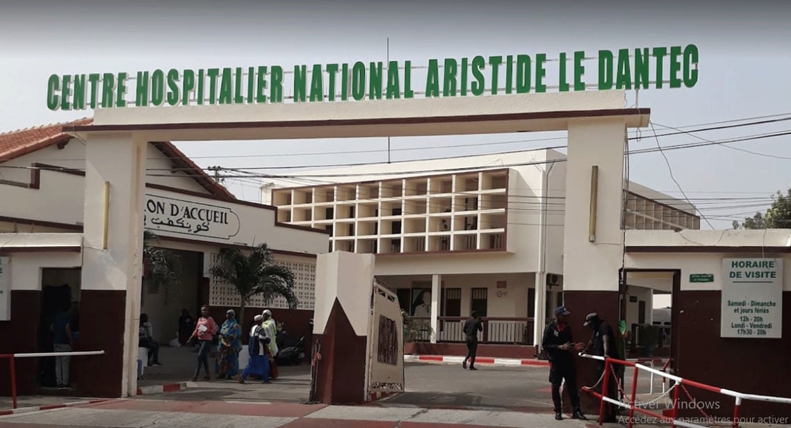 Hôpital Aristide Le Dantec : Macky suspend la vente d’une partie du terrain