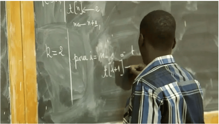 Rentrée scolaire 2022-2023 : Le Sénégal face à un déficit de 45 000 enseignants et de table-bancs