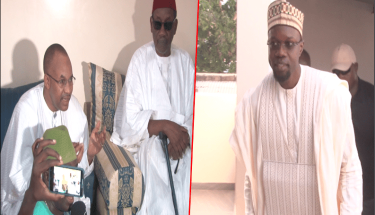 Vidéo-Tivaouane : Sonko et Mamadou Ibra Kane se rencontrent chez Serigne Maodo Sy Dabakh