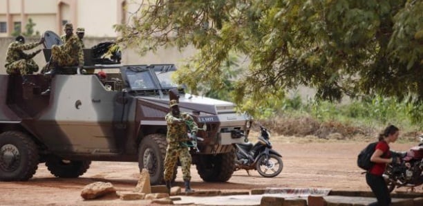 Burkina: treize soldats tués dans une embuscade dans l'est