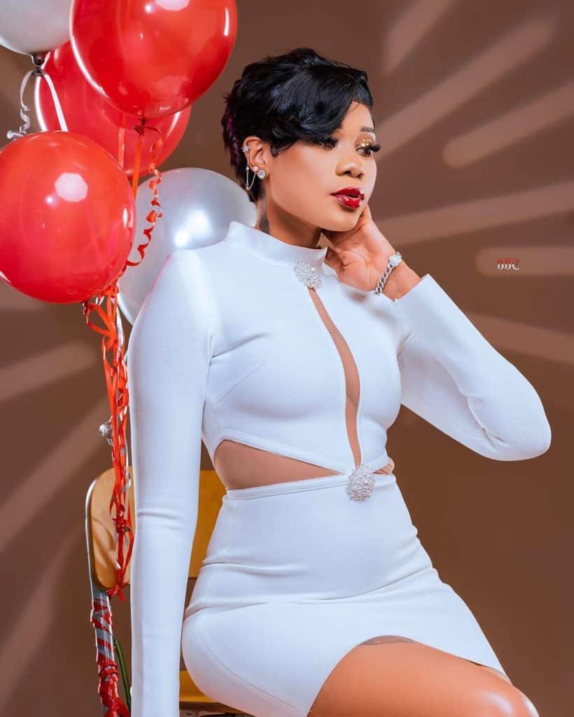 Anniversaire: Cuisses en l’air, Ngonish Caramel opte pour une robe courte et envoûte la toile (Photos