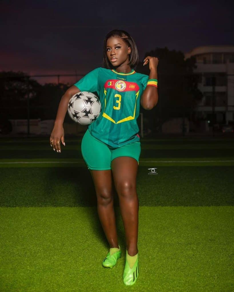 (25 Photos) Quand les supportrices Sénégalaises portent autrement le maillot des lions