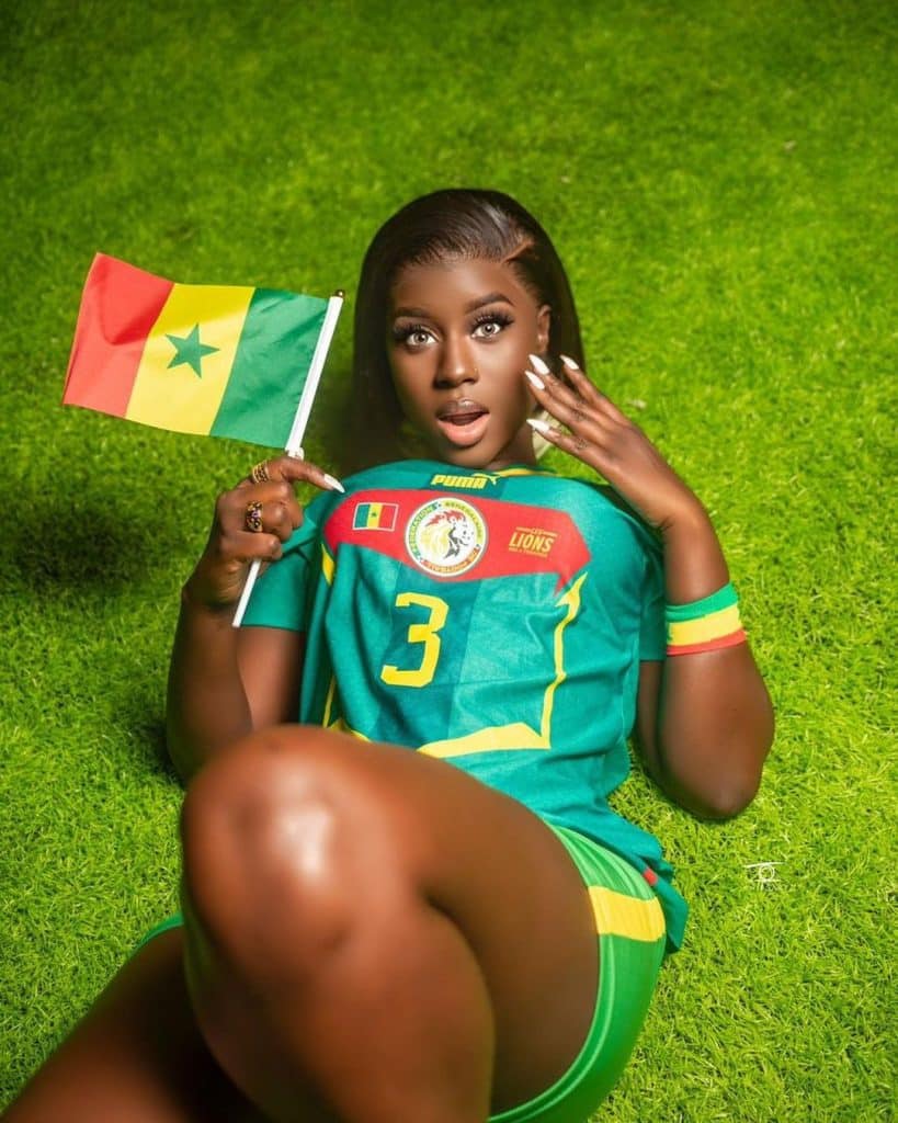 Sénégal vs Angleterre: Les supportrices Sénégalaises les plus audacieuses (30 Photos)
