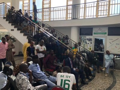 Échos du marathon : L'Assemblée nationale à l'heure du match des Lions