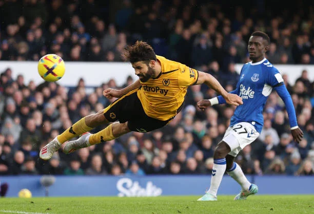 Premier League : Everton d’Idrissa Gueye renversé par Wolverhampton