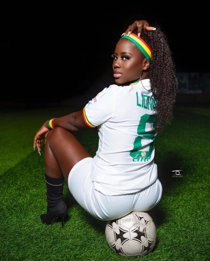 Sénégal vs Angleterre: Les supportrices Sénégalaises les plus audacieuses (30 Photos)