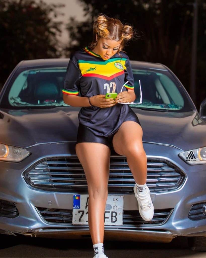 Sénégal vs Angleterre: Les supportrices Sénégalaises les plus audacieuses (30 Photos)