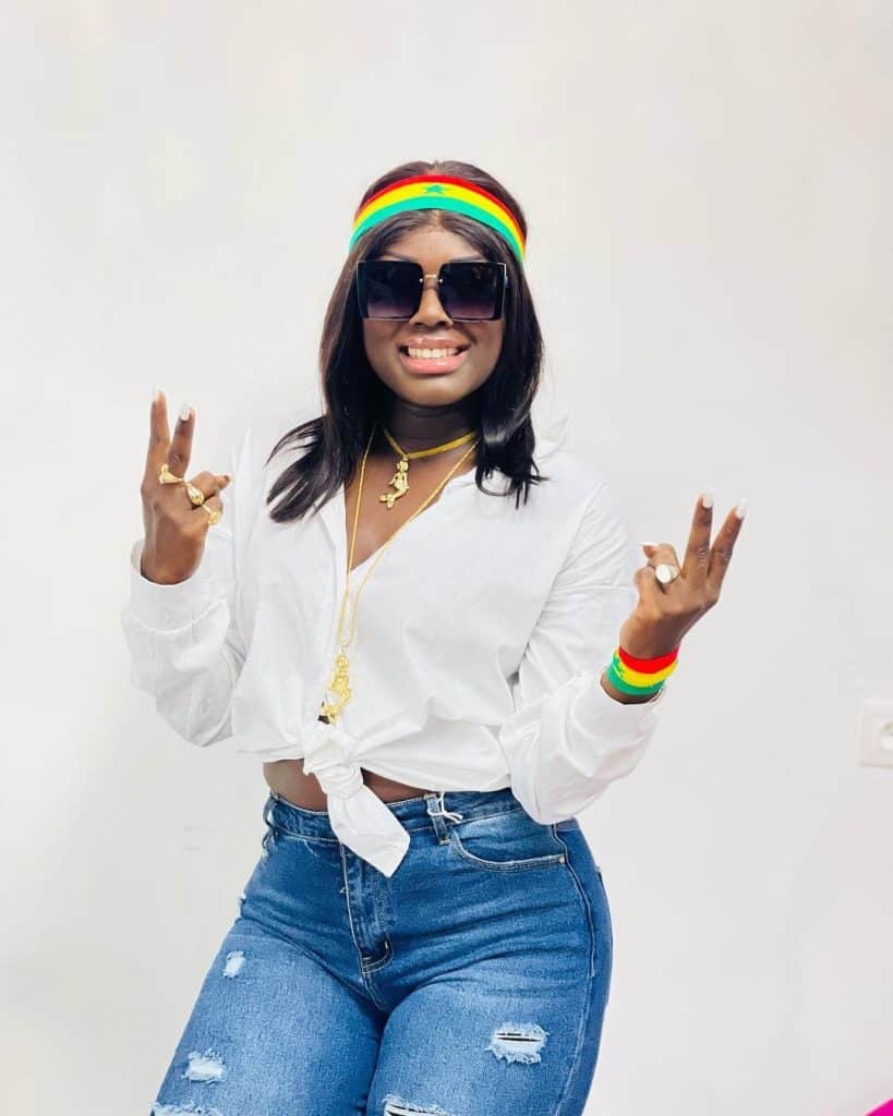 Sénégal vs Angleterre: Les supportrices Sénégalaises les plus audacieuses (30 Photos)