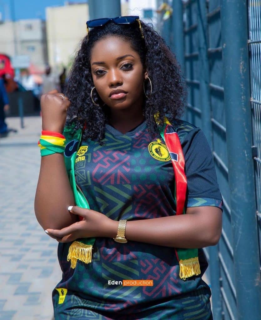 Sénégal vs Angleterre: Les supportrices Sénégalaises les plus audacieuses (30 Photos)