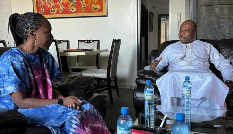Le député-maire de Dakar, Barthélémy Dias rend visite de courtoisie, à Mme Niang, épouse du journaliste d'investigation Pape Alé Niang