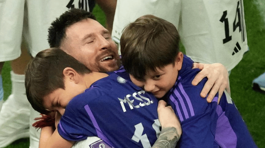Argentine : les plus belles vidéos de Messi après son sacre en Coupe du Monde