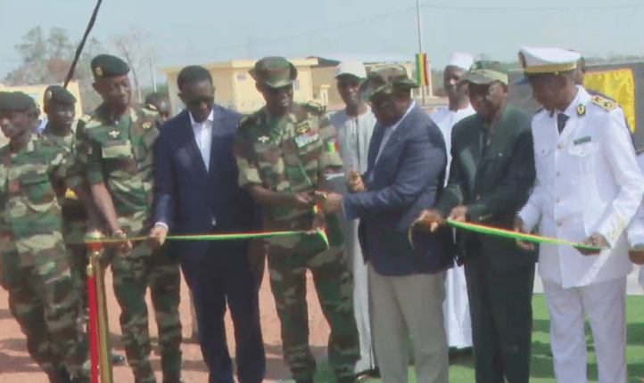 Le président Macky Sall procède à l'inauguration du camp militaire de Goudiry, dans la région de Tambacounda