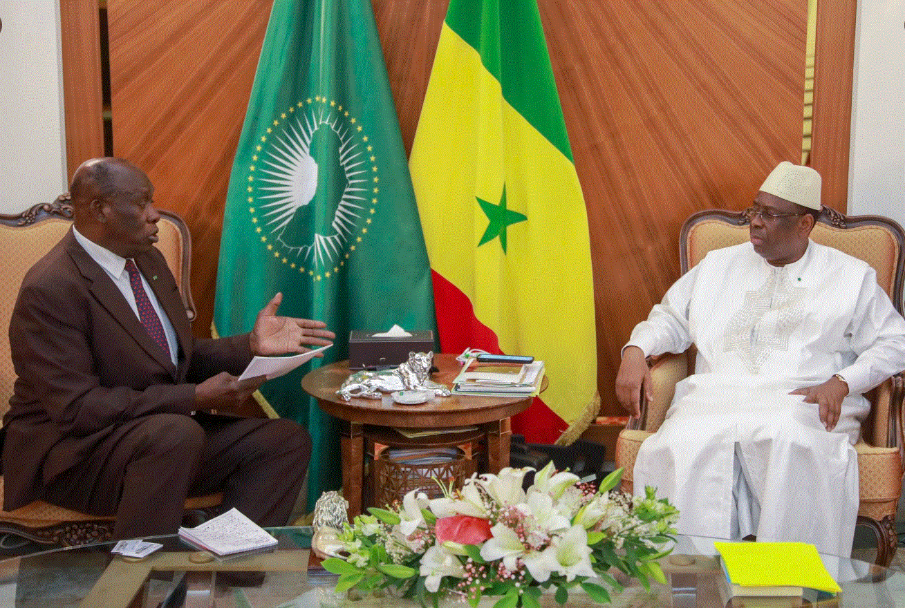 Palais : Le président Macky Sall reçoit Baba Tandian (Photos)