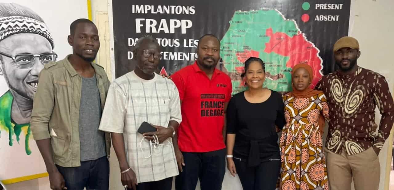 Arrêt sur images : Guy M. Sagna et Nathalie Yamb se retrouvent à Dakar et font un tour à leur mur (Photos)