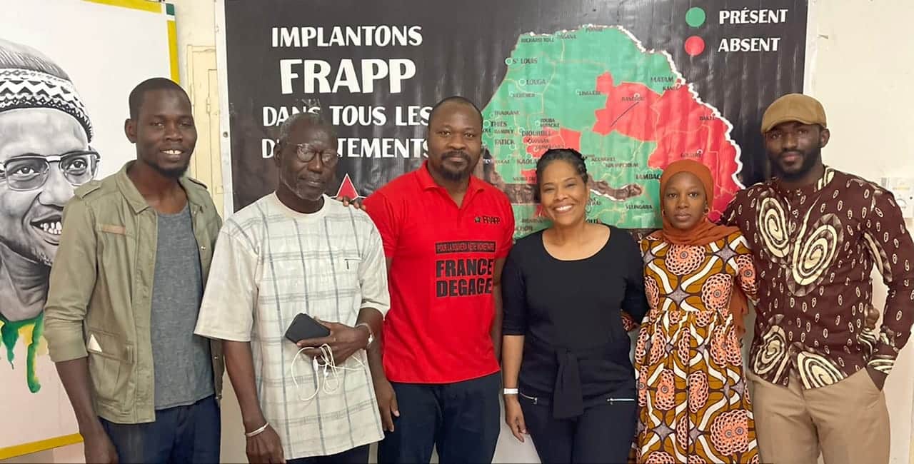 Arrêt sur images : Guy M. Sagna et Nathalie Yamb se retrouvent à Dakar et font un tour à leur mur (Photos)