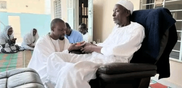Ousmane Sonko reçu par Serigne Cheikh Saliou à Lagane (Gossas)