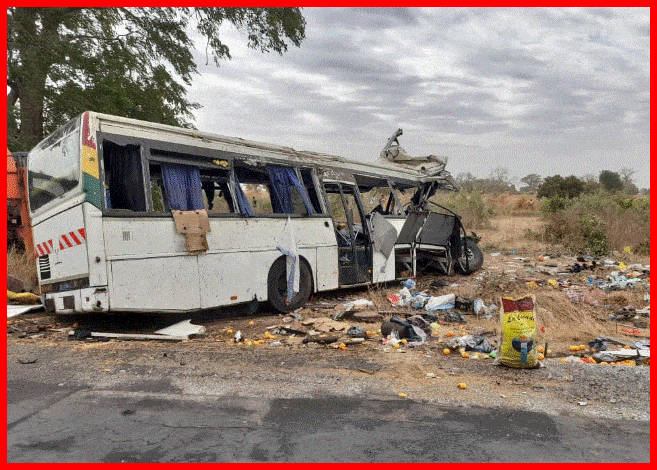 PHOTOS-VOICI LES PREMIÈRES IMAGES DE L’ACCIDENT MEURTRIER DE KAFFRINE