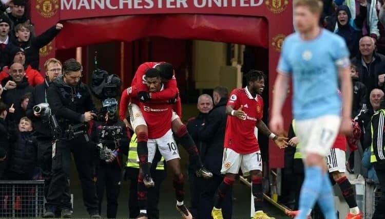 Premier League : Manchester United renverse City (2-1)