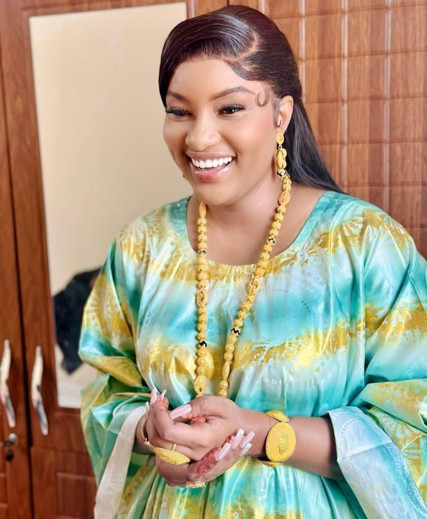 (04 photos) : Devenue Mme Fall, Adama Anoushka dévoile les belles images de son mariage