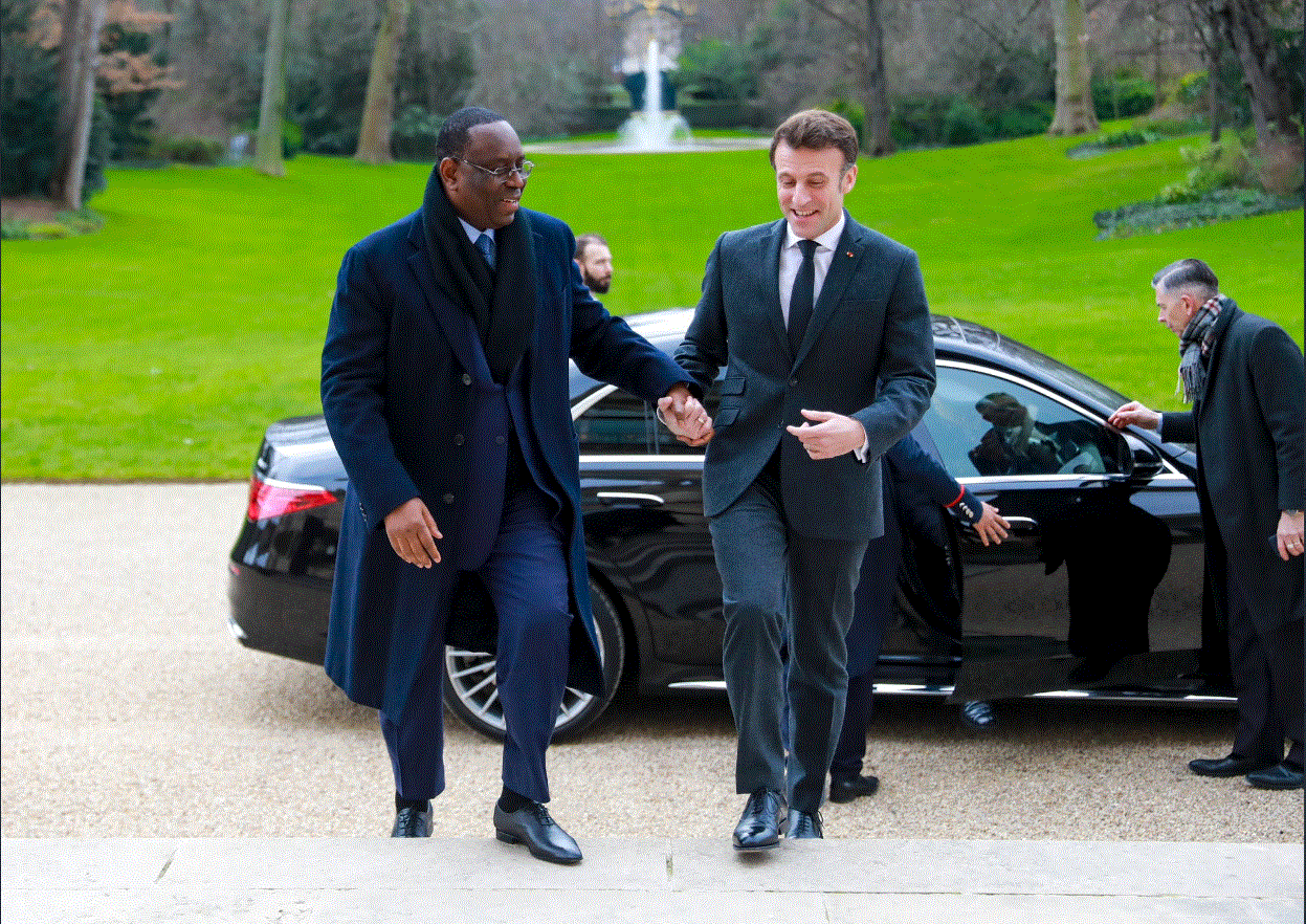 Paris : Emmanuel Macron reçoit son homologue Sénégalais Macky Sall (Photos)