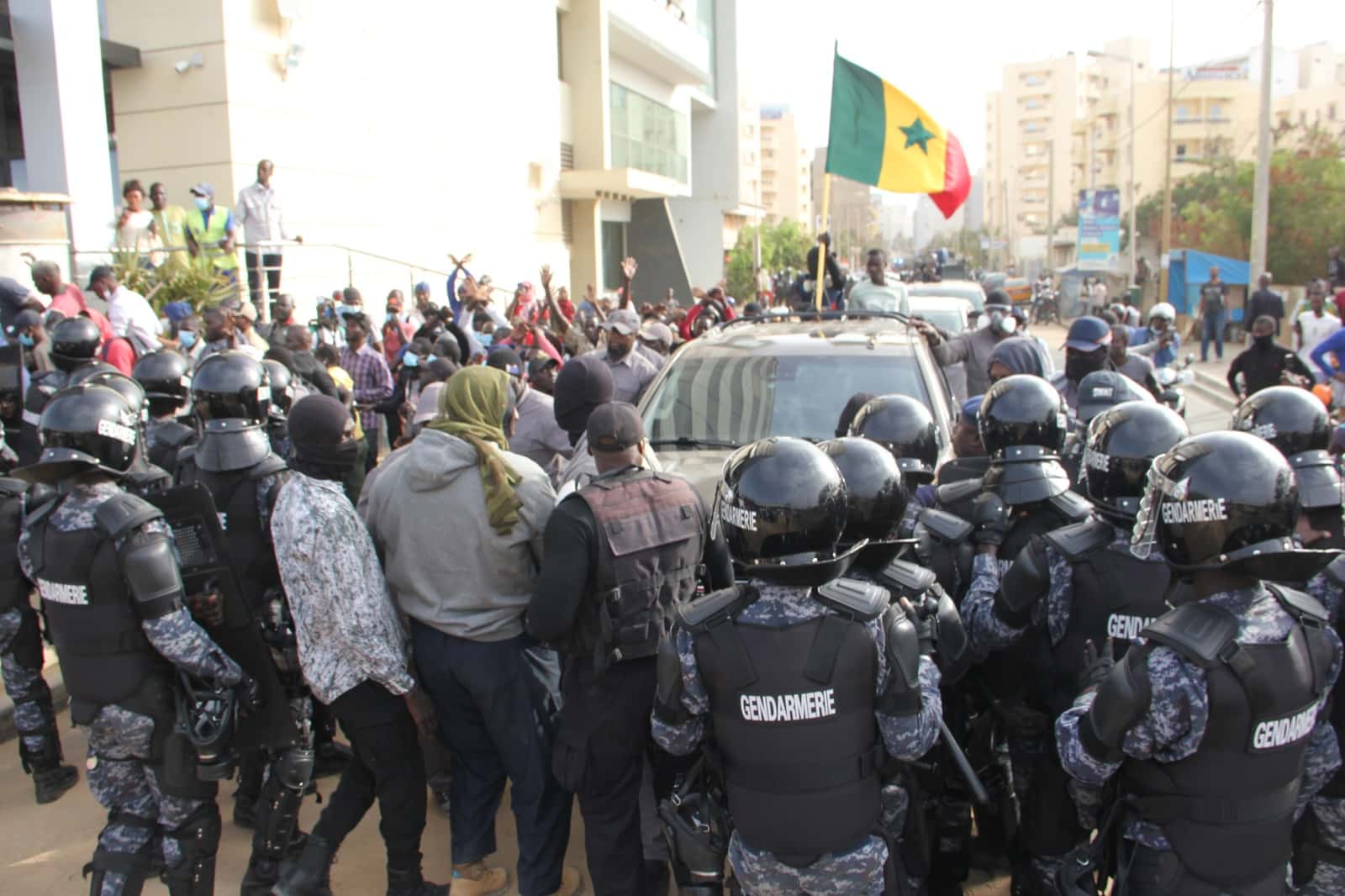 (100 Photos): Retour en images sur les temps forts d'une chaude journée