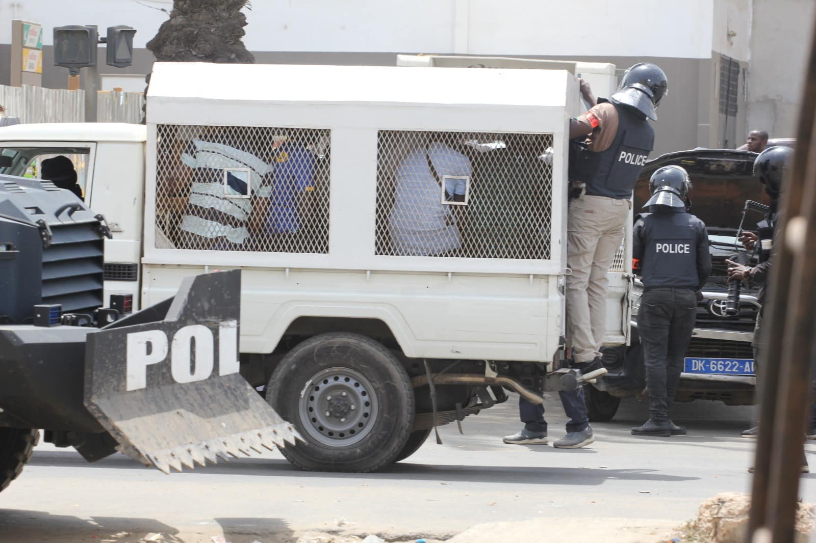 (100 Photos): Retour en images sur les temps forts d'une chaude journée