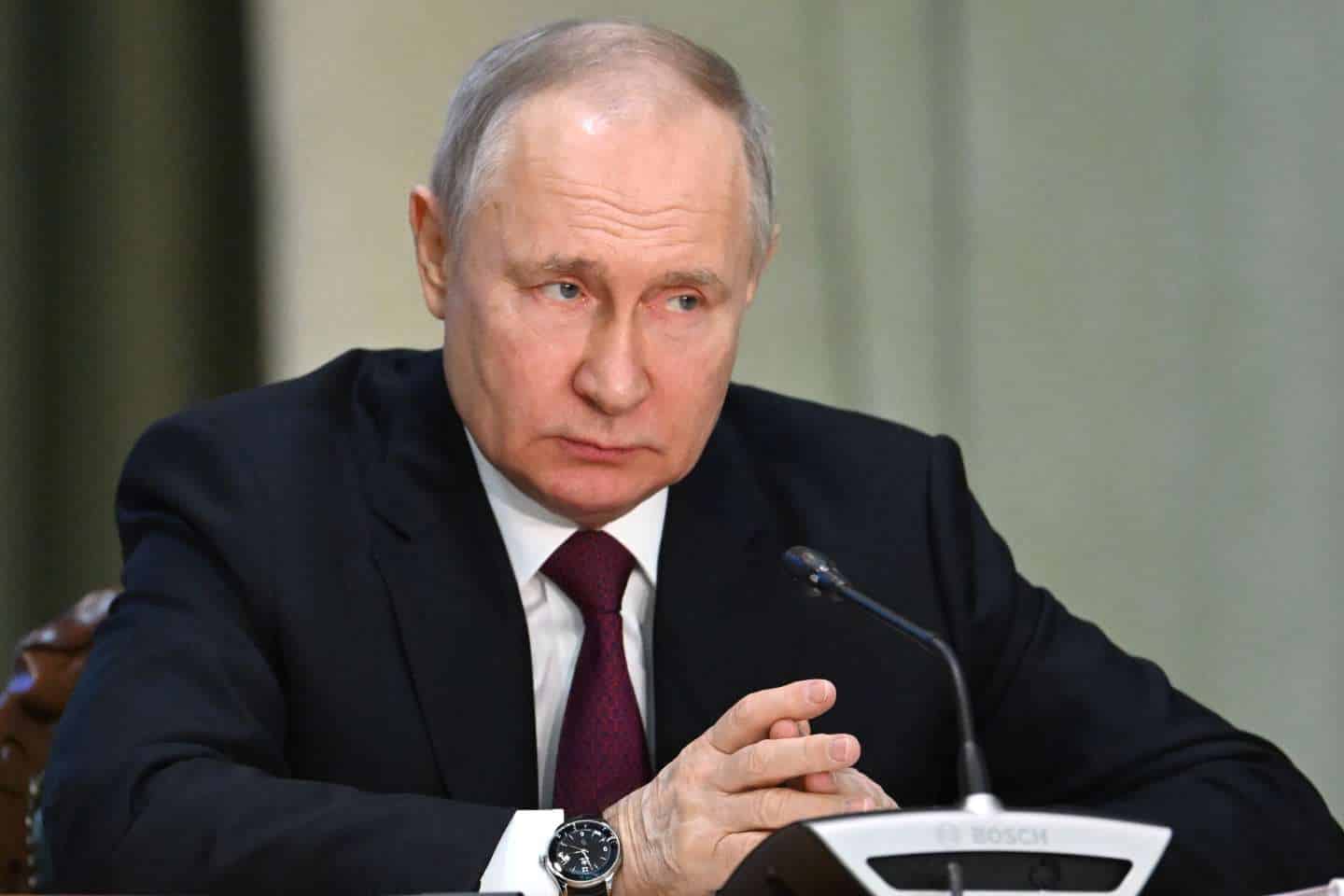 La CPI rejette les «menaces» suite au mandat d'arrêt contre Vladimir Poutine