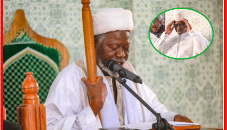 L'imam de la grande mosquée de Sedhiou prêchant à l'occasion de la prière inaugurale en présence du président Macky Sall