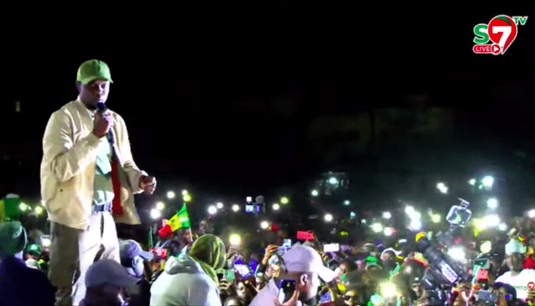 Ousmane Sonko, ovationné au giga meeting de Yewwi Askan Wi aux Parcelles Assainies
