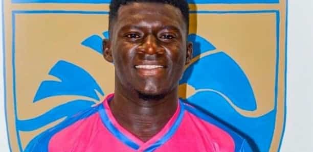 Un footballeur ivoirien décède après un malaise en plein match