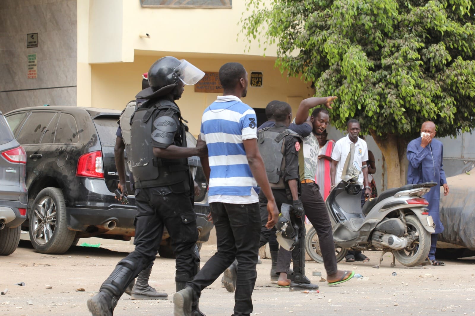 (100 Photos): Retour en images sur les temps forts d'une chaude journée