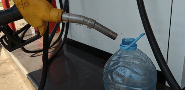 Manif de l'Opposition : Interdiction temporaire de vente de carburant au détail à Dakar (Gouverneur)